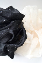 the dot scrunchie (jumbo)